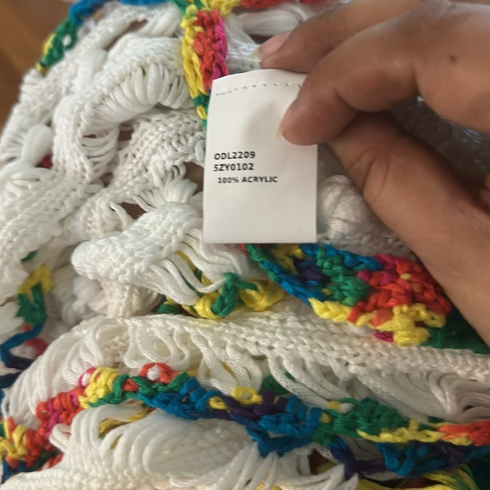 NIP White Multicolor Crochet Fringe Top Size S - Picture 4 of 4